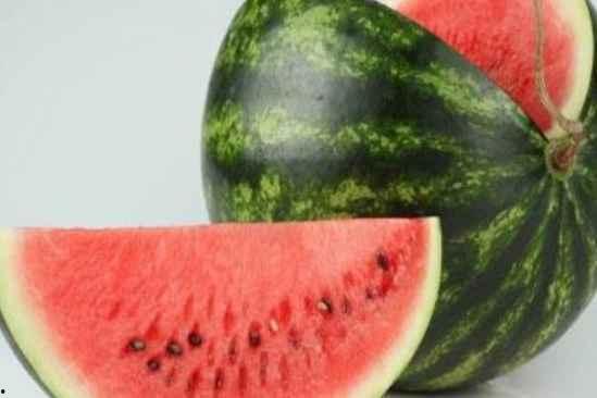 吃哈密瓜月经会推迟吗,哈密瓜摄入与月经周期影响探究
