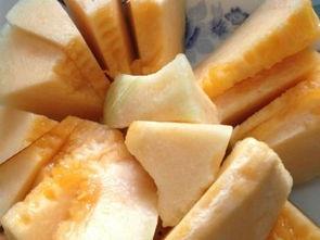 喝完药多久可以吃哈密瓜,服药后多久适宜享用哈密瓜？健康饮食时间指南