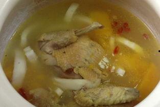 吃椰子鸡可以吃水瓜吗,水瓜清甜解腻新选择