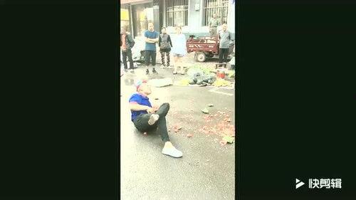 吃瓜小伙打人视频,打人视频引发网友热议