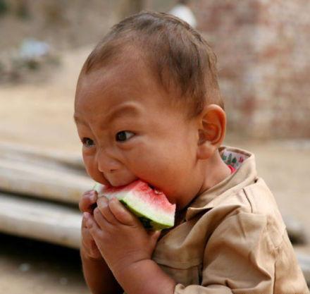 吃瓜三个男孩,青春的甜蜜与成长的故事