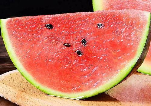 吃瓜扒王花,网络红人的崛起与争议